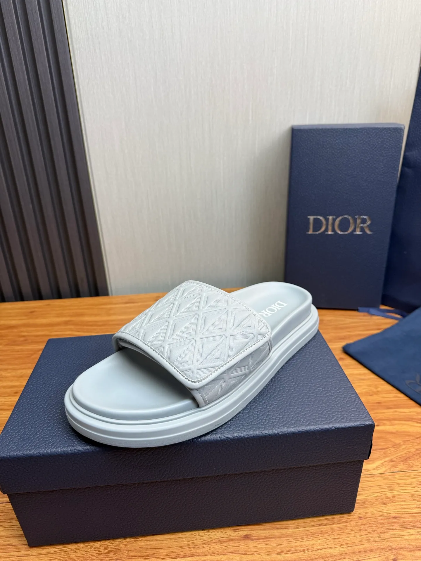 Men's shoes 280💰 Dior. Men's slippers🩴Official website 1:1 production 38-45 yards 45 46 🉑️Customized original material shipped✅